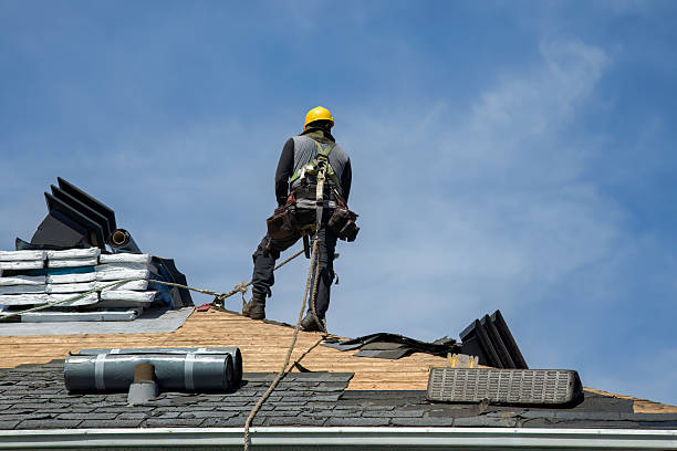 Professional Roofing technician working in Lakeview, OH